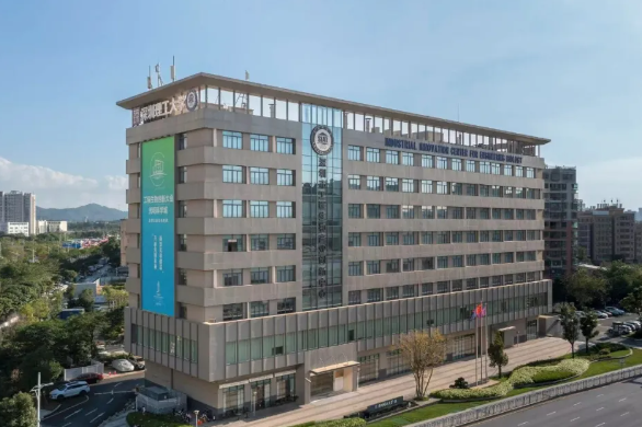 36氪访谈 | 从一栋八层的创新中心，看合成生物产业建设的“深圳经验”